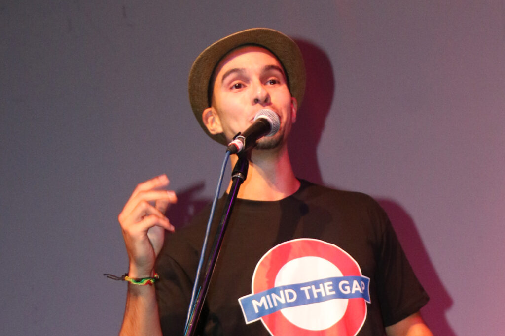 Santiago – James Walker